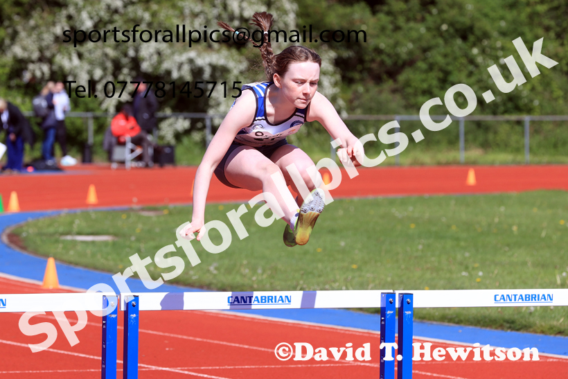 Hurdles, 2026 North Eastern Track and Field Champs, Shildon, County Durham. Photo: David T. Hewitson/Sports for All Pics